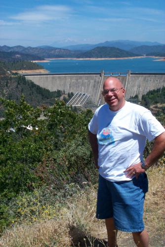 257 2001-07-29 JOHN AT LAKE SHASTA