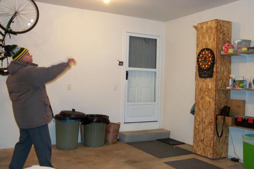 407 2002-12-01 DART GAME1