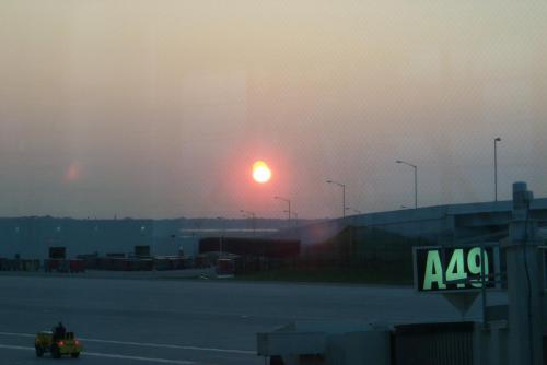 394 2003-08-14 SUN SET AT S.F. AIR PORT