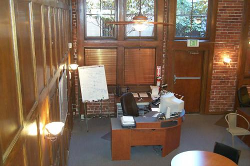 308 2004-07-17 JOHNNY'S OFFICE