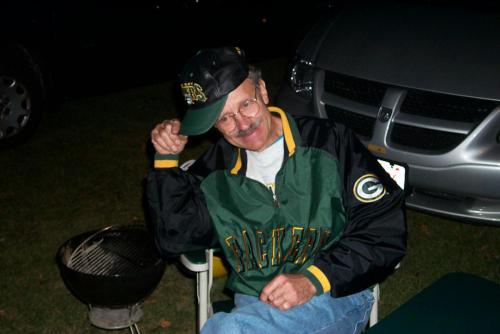 443 2004-10-11 PACKER GAME